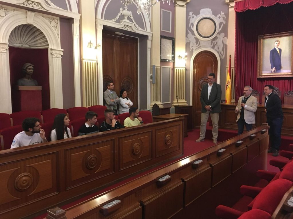 Recibimiento en el Ayuntamiento al Club Atletismo Badajoz